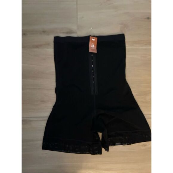 *Reposh*High-Waisted Black Shapewear Shorts size large - Picture 3 of 7
